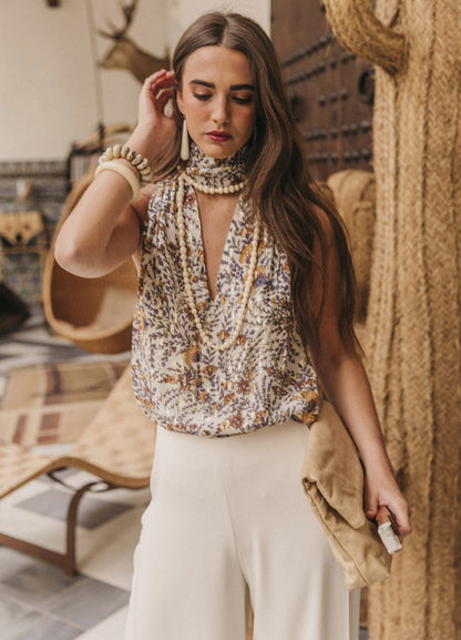 Conjunto de blusa y pantalón marfil Lara-Dylan