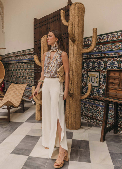 Conjunto de blusa y pantalón marfil Lara-Dylan
