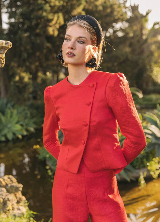 Phoenix-Ellie red suit